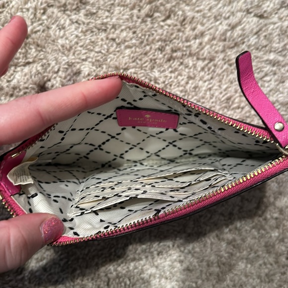 Kate spade wristlet - Picture 2 of 2